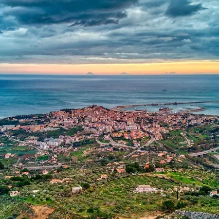 Oda ve Kahvaltı Bona Termini Imerese