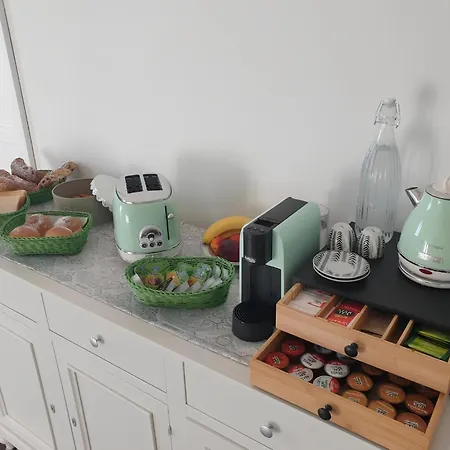 Oda ve Kahvaltı Bona 4*