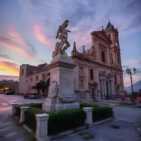 Oda ve Kahvaltı Bona Termini Imerese