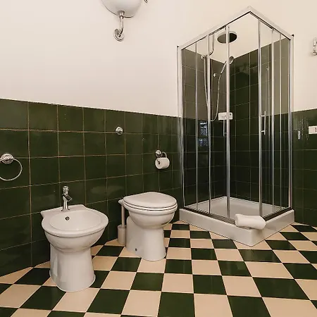 Bona Oda ve Kahvaltı 4*